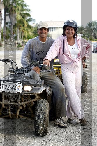 Curacao 5 januari 2006
 Christine Kroonenberg enhaar vriend Stephan  op vakantie op Curacao. Ze hebben met een Quad gereden