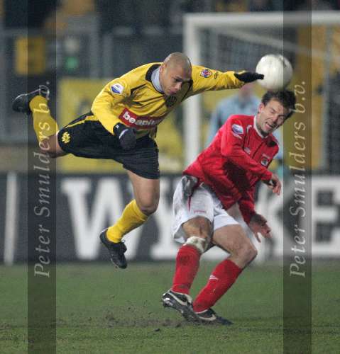 Kerkrade, 27 Januari 2006 
Kompetitiewedstrijd seizoen 2005/2006 
RODA JC - AZ eindstand 1-4 
Cristiano