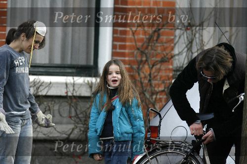 Amsterdam 14 januari 2006
Daphne Bunskoek is haar huis aan het verbouwen.
Wessel v Diepen en India komen op bezoek