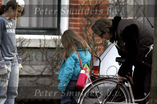 Amsterdam 14 januari 2006
Daphne Bunskoek is haar huis aan het verbouwen.
Wessel v Diepen en India komen op bezoek