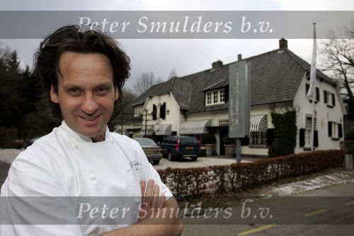 Waalre, 26 Januari 2005
Dick Middelweerd (Chefkok van Rest. De Treeswijkhoeve)
en sinds December 2005 1 Michelin Ster