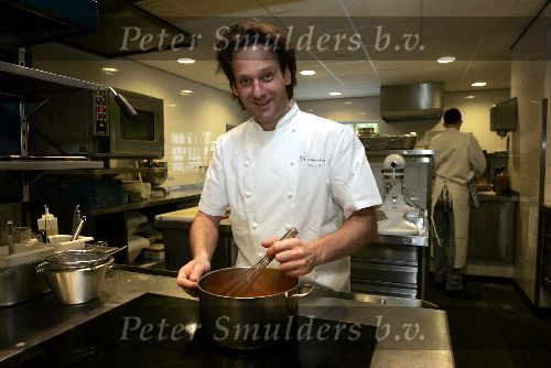 Waalre, 26 Januari 2005
Dick Middelweerd (Chefkok van Rest. De Treeswijkhoeve)
Sinds December 2005 een Michelin ster