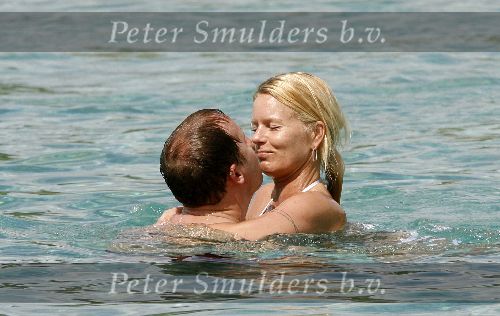 Curacao 5 januari 2006
Edwin Evers met zijn vriendin op vakantie op Curacao.