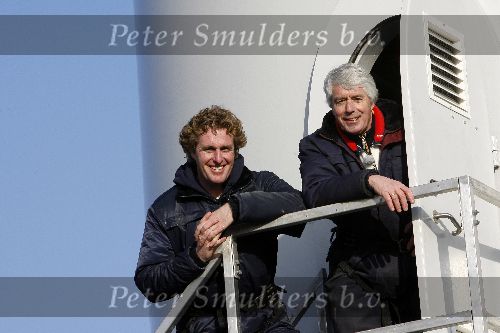 Biddinghuizen 16 januari 2006
Edwin Smulders en Klaas Wilting abseilen van windmolen van 70 meter hoog.