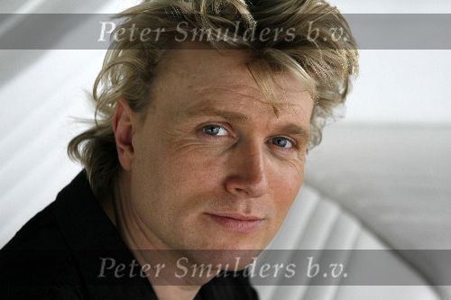 Rotterdam 12 januari 2006
Perspresentatie Musicals in Ahoy in de euromast.
Hans Klok