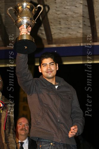 Alphen 19 januari 2006
Huldiging Jelle Klaasen nadat hij de lake side darts heet gewonnen.