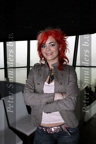 Rotterdam 12 januari 2006
Perspresentatie Musicals in Ahoy in de euromast.
Kim Lian v d Meij met rood haar