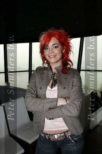 Rotterdam 12 januari 2006
Perspresentatie Musicals in Ahoy in de euromast.
Kim Lian v d Meij met rood haar