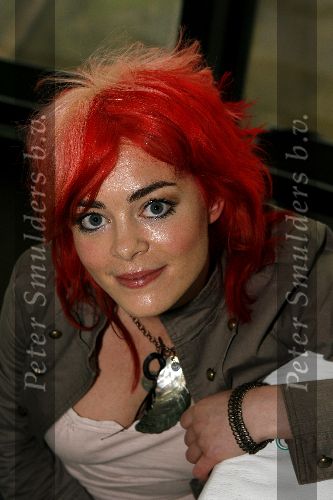 Rotterdam 12 januari 2006
Perspresentatie Musicals in Ahoy in de euromast.
Kim Lian v d Meij met rood haar