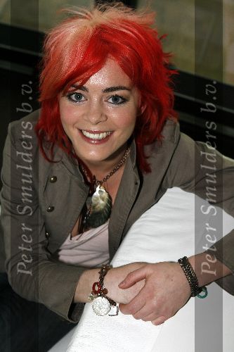 Rotterdam 12 januari 2006
Perspresentatie Musicals in Ahoy in de euromast.
Kim Lian v d Meij met rood haar
