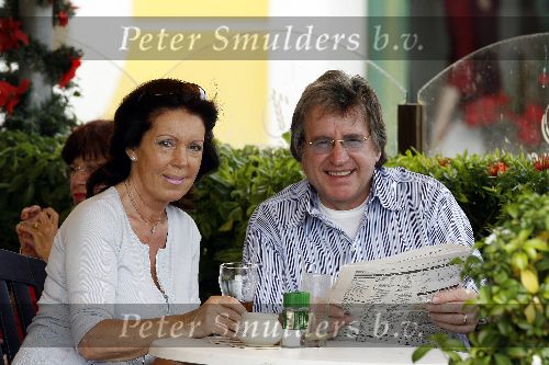 Curacao 7 januari 2006
Lee Towers en zijn vrouw Laura op terras.