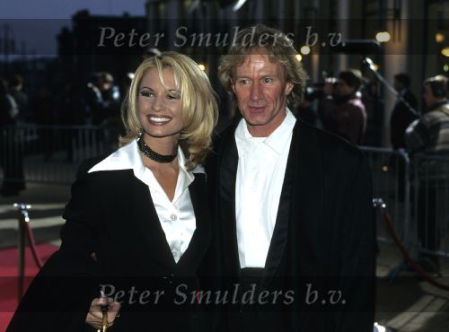 Amsterdam 7 December 1996
Leontine Ruiters inmiddels Leontine Borsato met vriend