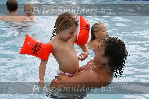 Curacao 6 januari 2006
Marco Borsato met Leontien Jada Senna en Luca op vakantie op curacao.