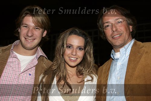 Hilversum, 7 Januari 2006 Studio 22
2e Finaleronde Idols 2006
Marescha Idols met haar vader en vriend