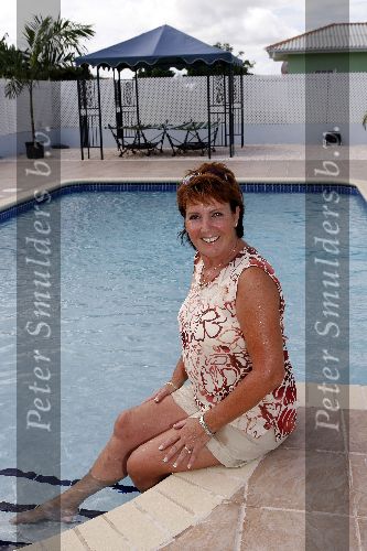Curacao 7 januari 2006
Marianne Weber bij haar huis op Curacao