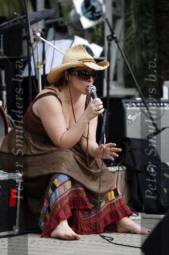 Curacao 6 januari 2006
Trijntje Oosterhuis tijdens sound check  op curacao
