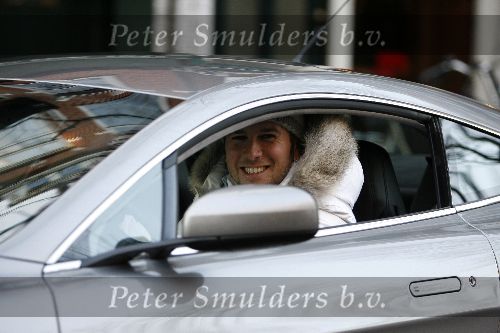 Amsterdam 10 januari 2006
Winston Gerschtanowitz  in Aston Martin  op Cornelis schuytstraat