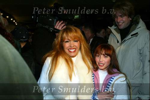 Amsterdam 13 januari 2003
Premiere 8 Miles
Patricia Paay Adam Curry en dochter