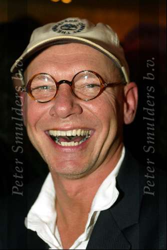 Amsterdam 14 januari 2003
Premiere van eten met vrienden in theater
Sjoerd Pleijsier