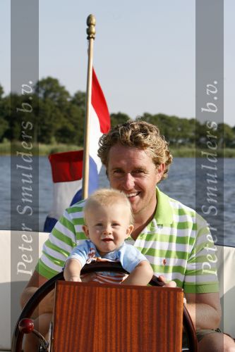 Nigtevecht, 18 Juli 2006
Edwin Smulders op zijn sloep samen met zijn zoontje Max Smulders