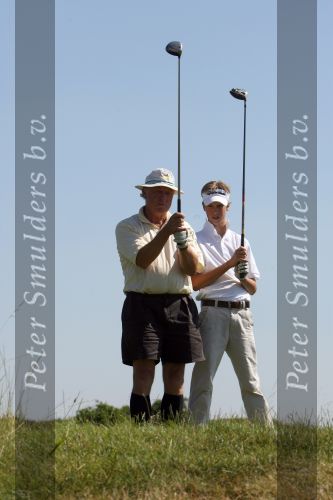 Zandvoort, 18 Juli 2006
KLM Dutch Open 2006 Persconferentie
Robbie v Erven Dorens speelt na afloop een rondje golf op de Kennemer Golfclub en geeft Junior Smulders instructie