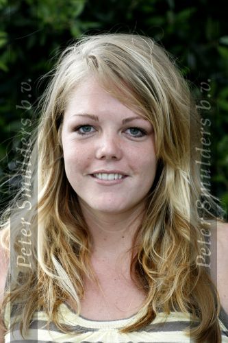 Alphen aan de Rijn 9 juli 2007
Annie Schilder en haar dochter Anja voor metamorfose bij L oreal door kapper Ad Peters.