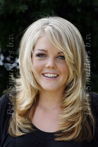 Alphen aan de Rijn 9 juli 2007
Annie Schilder en haar dochter Anja voor metamorfose bij L oreal door kapper Ad Peters.