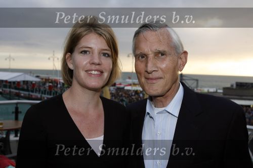 Scheveningen 1 juli 2007
Optreden van il divo bij het kurhaus georganiseerd door het holland casino.  
Ben Bot met vriendin