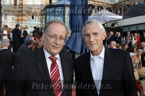 Scheveningen 1 juli 2007
Optreden van il divo bij het kurhaus georganiseerd door het holland casino.  
Ben Bot met burgemeester Deetman