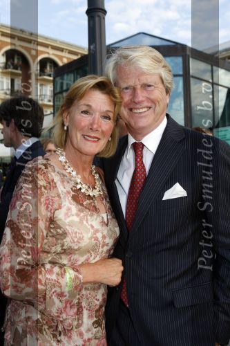 Scheveningen 1 juli 2007
Optreden van il divo bij het kurhaus georganiseerd door het holland casino.  
Boele Staal met vrouw