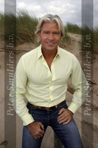Bergen aan Zee 3 juli 2007
Dries Roelvink bij de tros zomerfeesten.