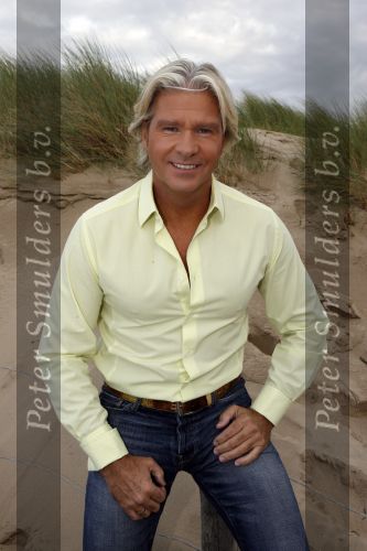 Bergen aan Zee 3 juli 2007
Dries Roelvink bij de tros zomerfeesten.