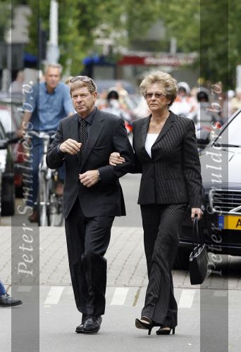 Amsterdam 30 juni 2007
Begrafenis Majoor Boshardt in Amsterdam. Frits Barend met vrouw