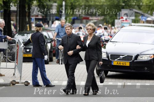 Amsterdam 30 juni 2007
Begrafenis Majoor Boshardt in Amsterdam. Frits Barend met vrouw