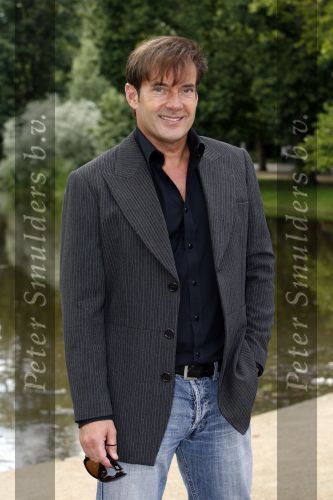 Amsterdam 10 juli 2007
Najaarspresentatie sbs6 in het filmmuseum in het vondelpark. Gerard Joling