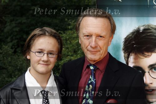 Bloemendaal 10 juli 2007
Premiere Harry Potter in openlucht theater. Hidde Maas met zoon Taam
Peter Smulders bv