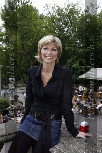 Amsterdam 10 juli 2007
Najaarspresentatie sbs6 in het filmmuseum in het vondelpark.  Hilde Kuiper