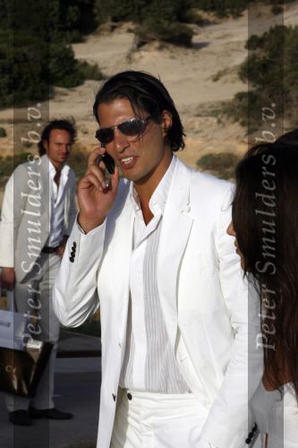 Ibiza 7 juli 2007
Yfke Sturm en haar man Imad Izemrane trouwen op het strand .