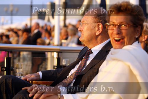 Scheveningen 1 juli 2007
Optreden van il divo bij het kurhaus georganiseerd door het holland casino.  
Joop v d Ende met Janine  v d Ende