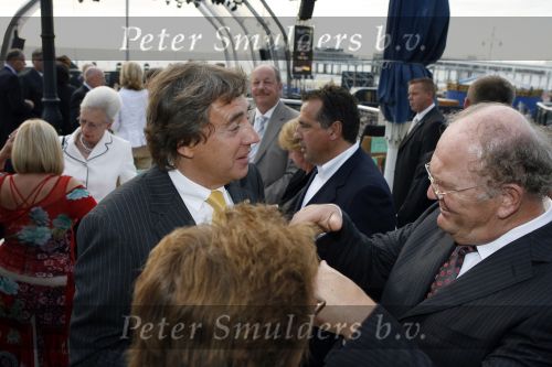 Scheveningen 1 juli 2007
Optreden van il divo bij het kurhaus georganiseerd door het holland casino.  
Ed Nijpels en Joop v d Ende