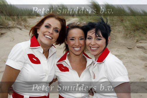 Bergen aan Zee 4 juli 2007
Tros zomerfeesten in bergen aan zee. K3 heeft het koud