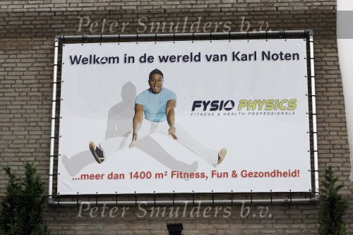 Ijselstein 5 juli 2007
Karl Noten arriveert bij zijn kantoor  de dag na zijn veroordeling. sportschool