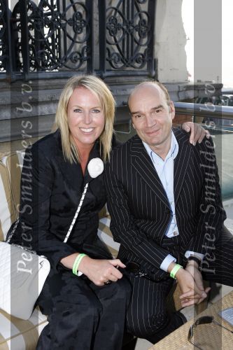 Scheveningen 1 juli 2007
Optreden van il divo bij het kurhaus georganiseerd door het holland casino. Monique Collignon met man