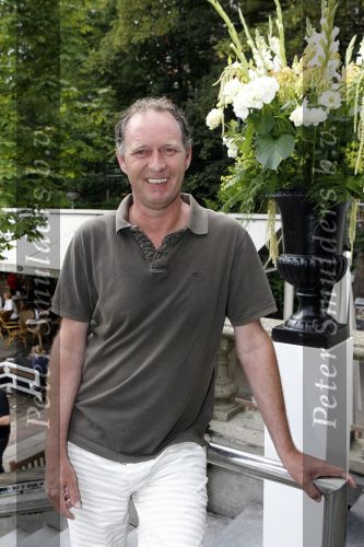 Amsterdam 10 juli 2007
Najaarspresentatie sbs6 in het filmmuseum in het vondelpark.  Piet Paulusma