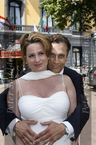 Den Haag, 7 Juli 2007
Trouwen Robert Schoemacher met de 6 maanden zwangere Claudia v Zweden.