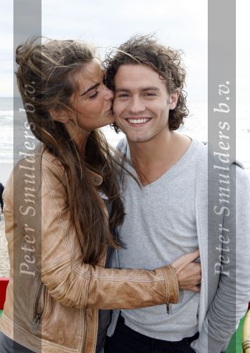 Bergen aan Zee 4 juli 2007
Tros zomerfeesten in bergen aan zee. Sascha Visser met vriendin