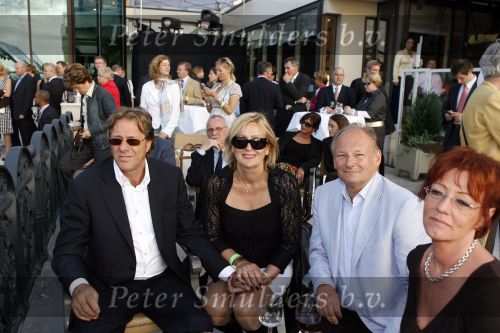 Scheveningen 1 juli 2007
Optreden van il divo bij het kurhaus georganiseerd door het holland casino. Dochter Toni Boltini met dochter