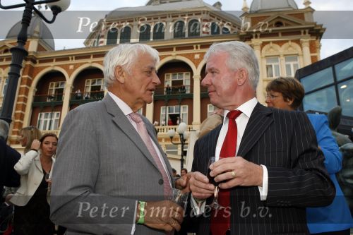 Scheveningen 1 juli 2007
Optreden van il divo bij het kurhaus georganiseerd door het holland casino.  
Han in het Veld en Wim Dik