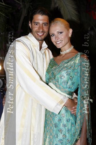 Ibiza 6 juli 2007
Diner aan de vooravond van het huwelijk van Yfke Sturm en haar vriend Ismar in Restaurant Ayoun