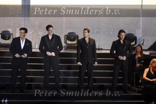 Scheveningen 1 juli 2007
Optreden van il divo bij het kurhaus georganiseerd door het holland casino.